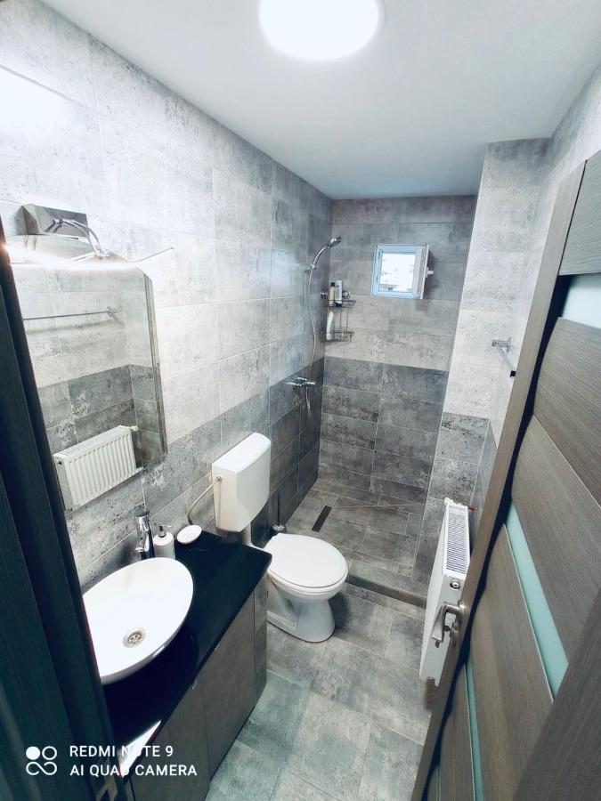 Ferienwohnung Garsoniera Daniela Tîrgu Ocna Exterior foto
