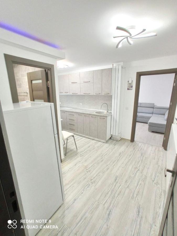 Ferienwohnung Garsoniera Daniela Tîrgu Ocna Exterior foto